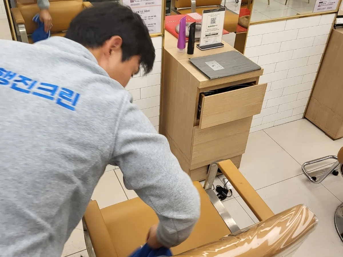 동구 동부동 미용실 복도·대기 동선 야간 위생청소 사례 - 행진크린