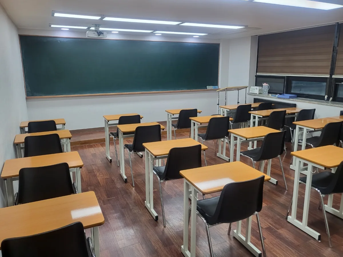 남구 매암동 어린이집 과학실 장비 주변 정밀 위생청소 사례 - 행진크린