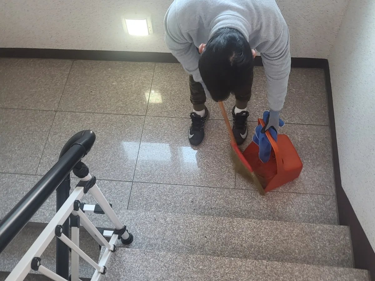 남구 매암동 오피스 기계실 장비 주변 정밀 위생청소 사례 - 행진크린