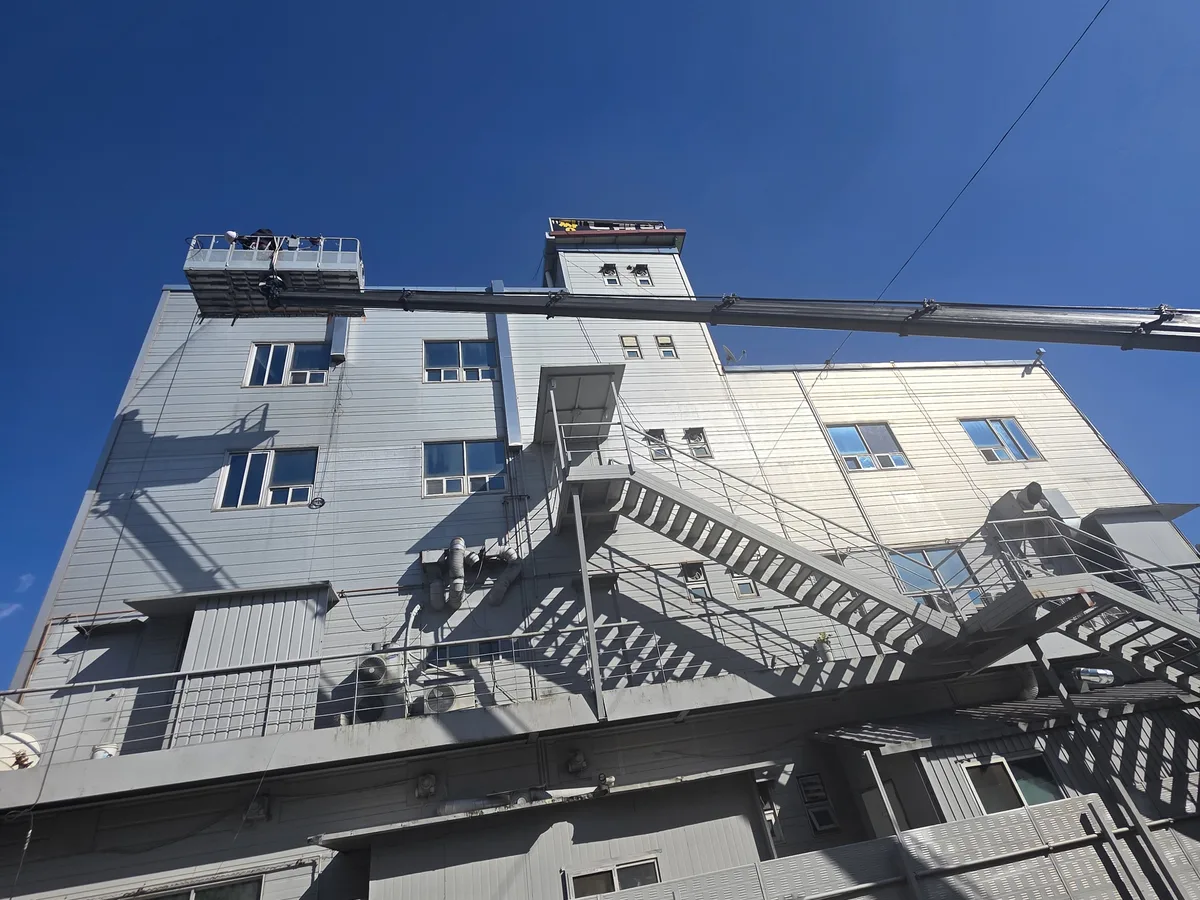 북구 천곡동 건물 화장실 세면대 살균 위생청소 사례 - 행진크린